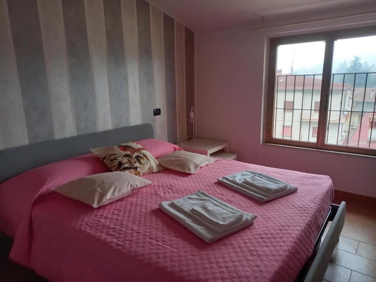 Appartement Dino Il Mansardino à Ome Extérieur photo